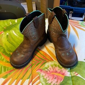 Justin’s girls boots